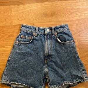 denim wash zara shorts